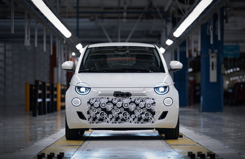 Hybrydowy Fiat 500 Ibrida 2025