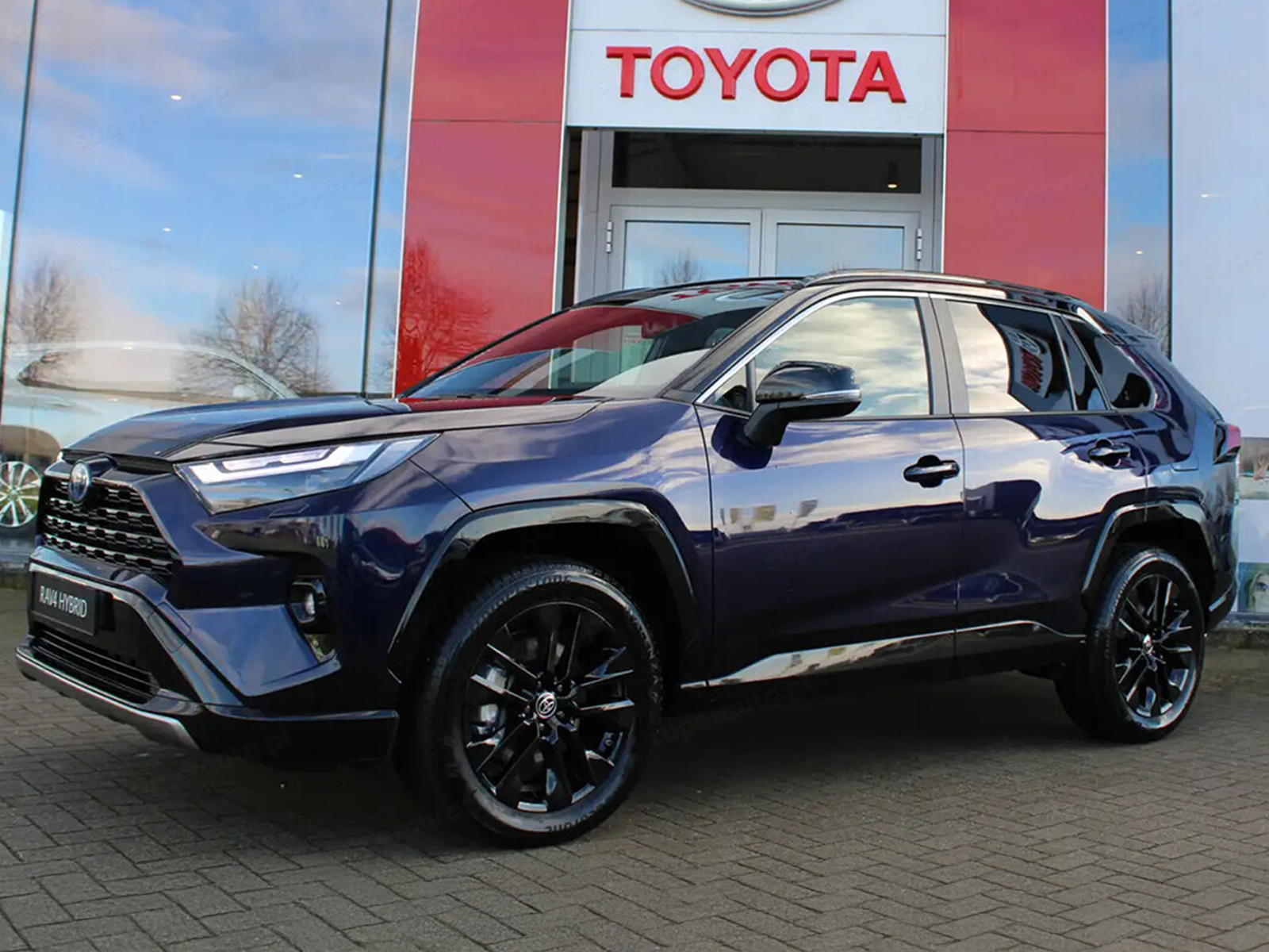 Toyota RAV4 Selection | Leasing samochodu Superauto.pl