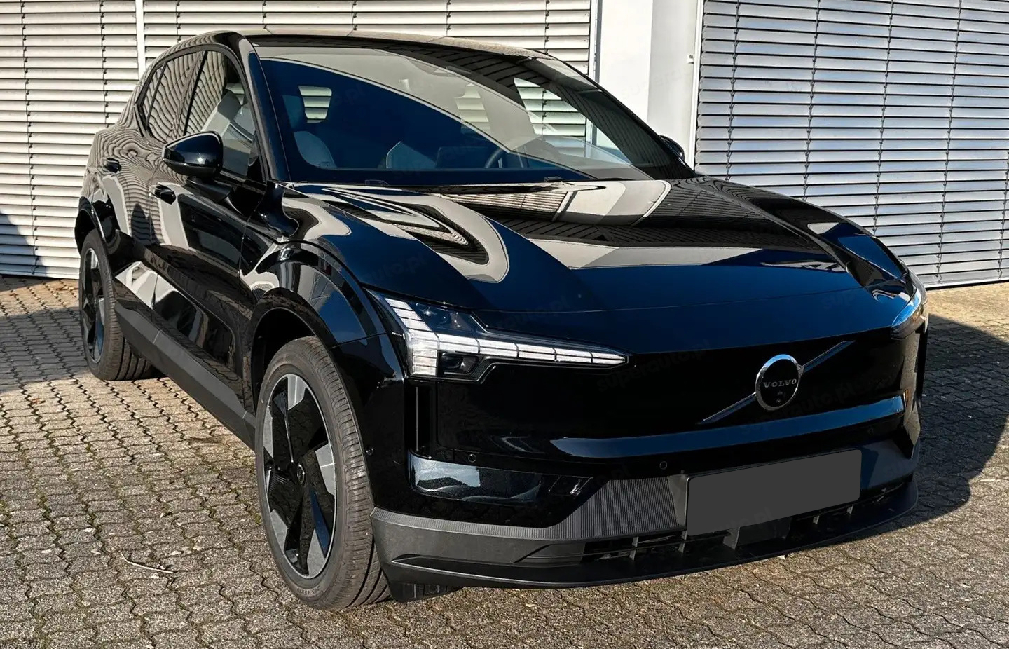 Volvo EX30 Single Motor Extended Range Plus | Leasing samochodu ...