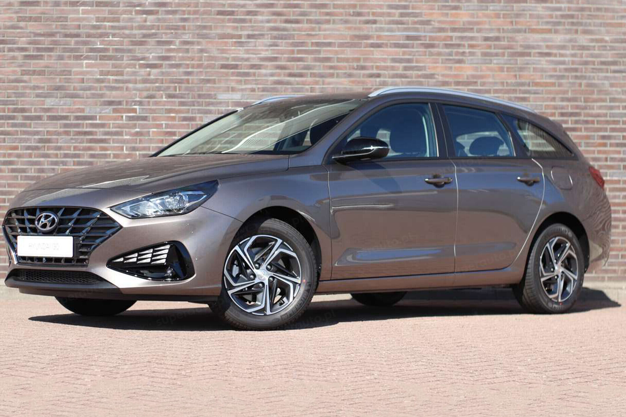 Hyundai i30 1.5 DPI Comfort | Leasing samochodu Superauto.pl