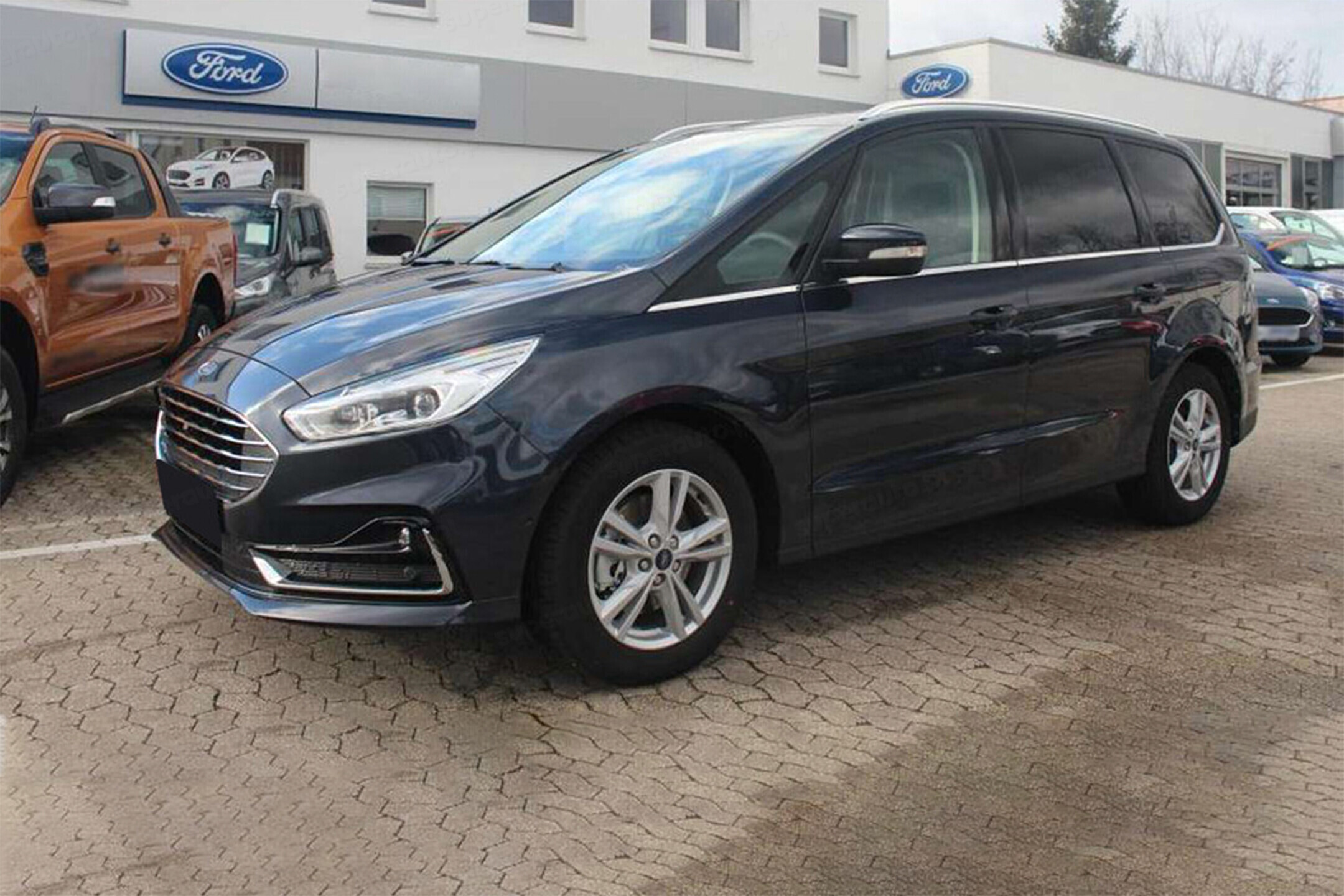 Ford Galaxy 2.0 EcoBlue 4WD Titanium aut Leasing samochodu Superauto.pl