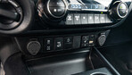 Toyota HiLux Double Cab Invincible 2.8 204KM Pick-Up