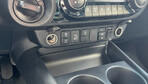 Toyota HiLux Double Cab Invincible 2.8 204KM Pick-Up