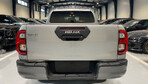 Toyota HiLux Double Cab Invincible 2.8 204KM Pick-Up