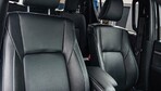 Toyota HiLux Double Cab Invincible 2.8 204KM Pick-Up