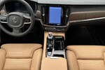 Volvo V90 T6 AWD Plug-In Hybrid Plus Dark