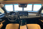 Lexus ES 300h Business Edition