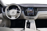 Volvo XC60 T6 Plug-In Hybrid AWD Plus Dark aut