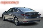 Lexus ES 300h Business Edition +