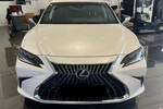 Lexus ES 300h Omotenashi