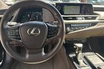 Lexus ES 300h Business Edition +
