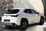 Lexus UX 300h F Sport Design