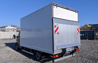 Iveco Daily 35S18 Kontener 8EP + Winda 3.0 180KM Kontener