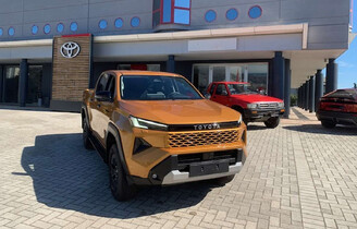 Toyota HiLux mHEV Double Cab Active 4x4 aut 2.8 204KM Pick-Up