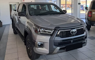 Toyota HiLux Double Cab Invincible 2.8 204KM Pick-Up