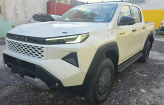 Toyota HiLux mHEV Double Cab Active 4x4 aut 2.8 204KM Pick-Up