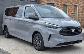 Ford Transit Custom Kombi M1 320 L2H1 Limited A8 2.0 170KM Kombi