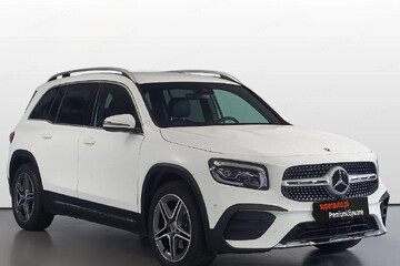 Mercedes GLB 200 4-Matic AMG Line 8G-DCT