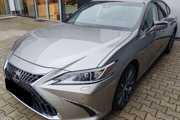 Lexus ES 300h Business Edition 2.5 E-CVT