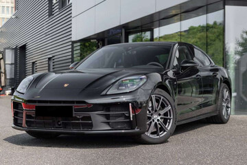Porsche Panamera 4