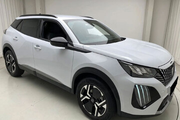 Peugeot 2008 Allure e-DCS 1.2 mHEV