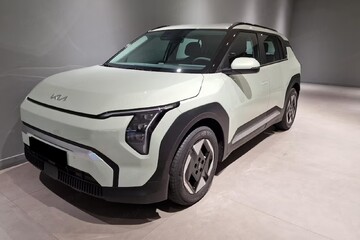 Kia EV3 81.4kWh Earth