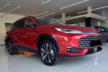 MG HS Exclusive 1.5 AT