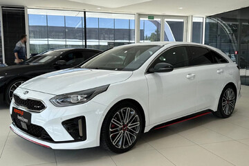 Kia ProCeed 1.6 T-GDI GT DCT