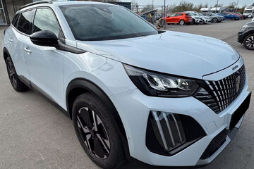 Peugeot 2008 Allure EAT8 1.2 PureTech