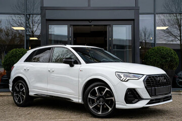 Audi Q3 35 TFSI S line S tronic