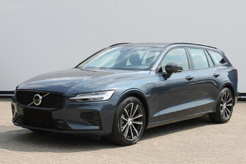 Volvo V60 T6 AWD Plug-In Hybrid Plus Dark