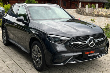 Mercedes GLC 300 e 4MATIC AMG Line