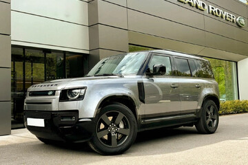 Land Rover Defender 110 D300 X-Dynamic HSE