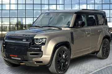 Land Rover Defender 110 4.4 P635 V8 mHEV Octa