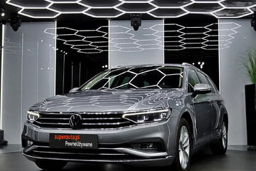 Volkswagen Passat 2.0 TSI Elegance DSG