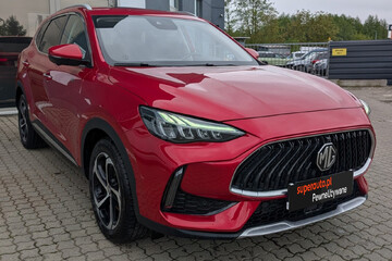 MG HS 1.5 T-GDI  DCT