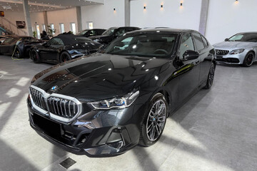 BMW Seria 5 520d M Sport