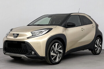 Toyota Aygo X Executive 1.0 benzyna