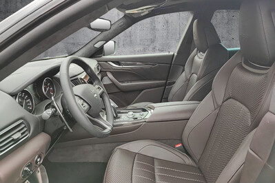 Maserati Levante Trofeo Ermenegildo Zegna