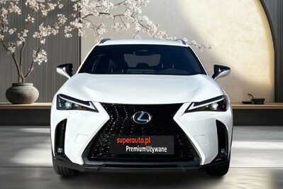 Lexus UX 300h F Sport Design