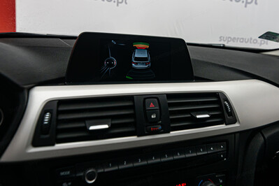 BMW Seria 3 318d