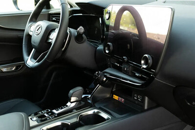 Lexus NX 350h Omotenashi 2.5 Hybrid AWD