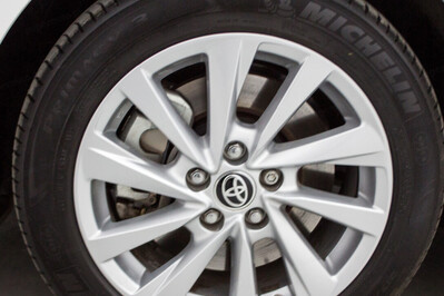 Toyota Camry 2.5 Hybrid Comfort CVT