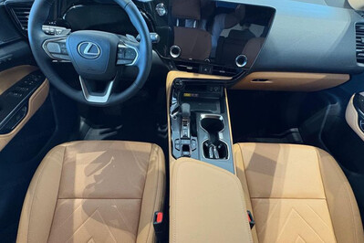 Lexus NX 350h Omotenashi 2.5 Hybrid AWD