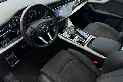 Audi Q8 55 TFSI mHEV quattro Tiptronic