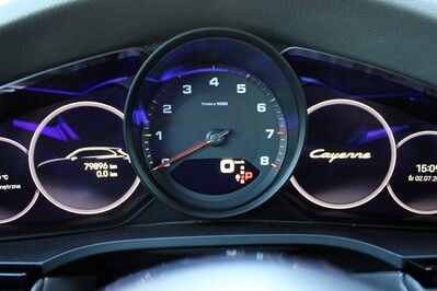 Porsche Cayenne Platinum Edition
