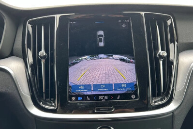 Volvo V60 T6 AWD Plug-In Hybrid Core