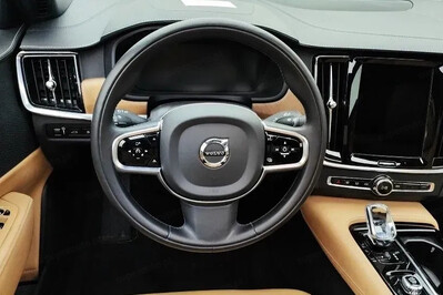 Volvo S90 T8 AWD Plug-In Hybrid Inscription aut