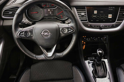 Opel Grandland X 1.2 T aut