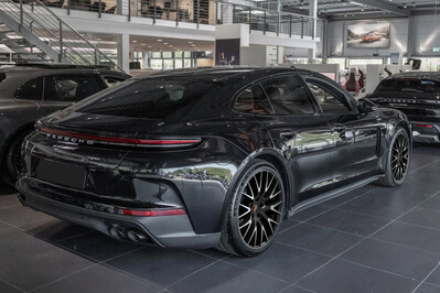 Porsche Panamera 4 E-Hybrid
